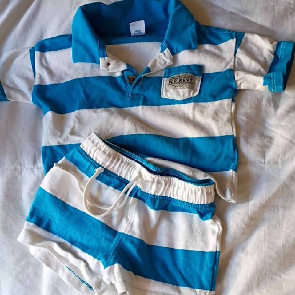 Old Navy Blue and White Baby Outfit